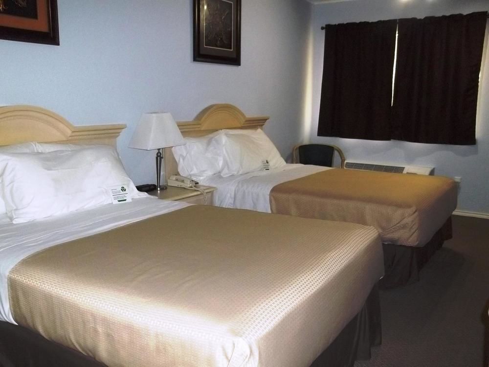 Victoria Palms Inn & Suites