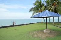 Shah's Beach Resort Hotels in Tanjung Kling