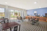 Super 8 by Wyndham Brinkley Hotels in Brinkley
