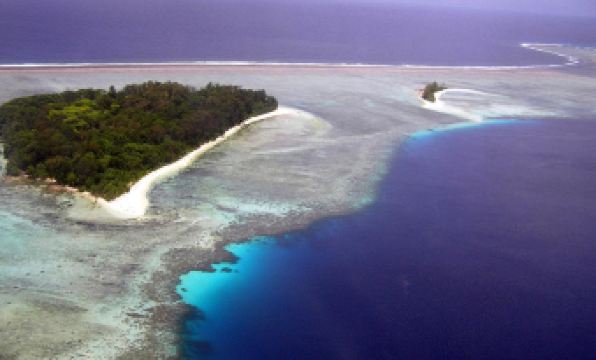 Gizo Hotel - Housity