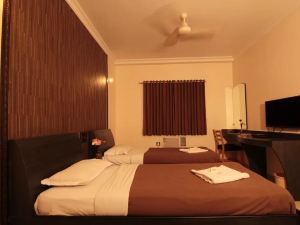 Hotel Janki Executive