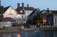 The George Hotel and Beach Club Hôtels à : Brighstone