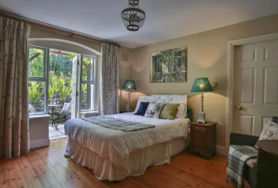Raheen House Hotel  호텔
