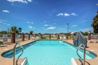 Quality Inn & Suites Mountain Home North Hotels in Baxter County