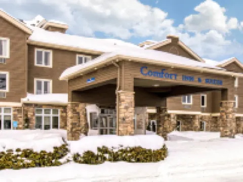 Comfort Inn & Suites Hotels in Saint-Jerome