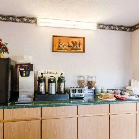 Economy Inn