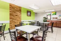 Quality Inn & Suites - sarapan