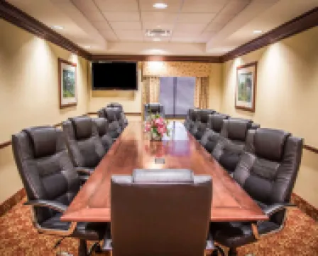 Holiday Inn Express & Suites CLEAR SPRING by IHG