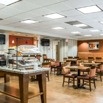 Comfort Inn Fayetteville Near Fort Bragg