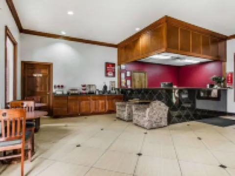 エコノ ロッジ イン & スイーツ エンタープライズ エンタープライズのホテル