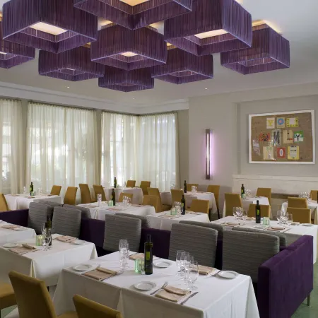 Hotel Breakwater South Beach Отели рядом с достопримечательностью «Фламинго Парк»