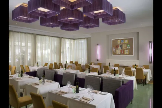 Hotel Breakwater South Beach Отели рядом с достопримечательностью «Музей Волфсониан - Международный университет Флориды»