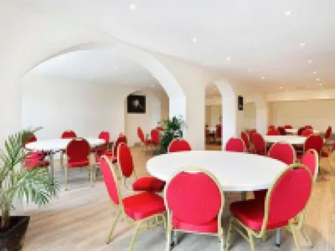 ヴァカンセオール - レ ドゥミール シャンペノワ コンフォート エペルネーのホテル