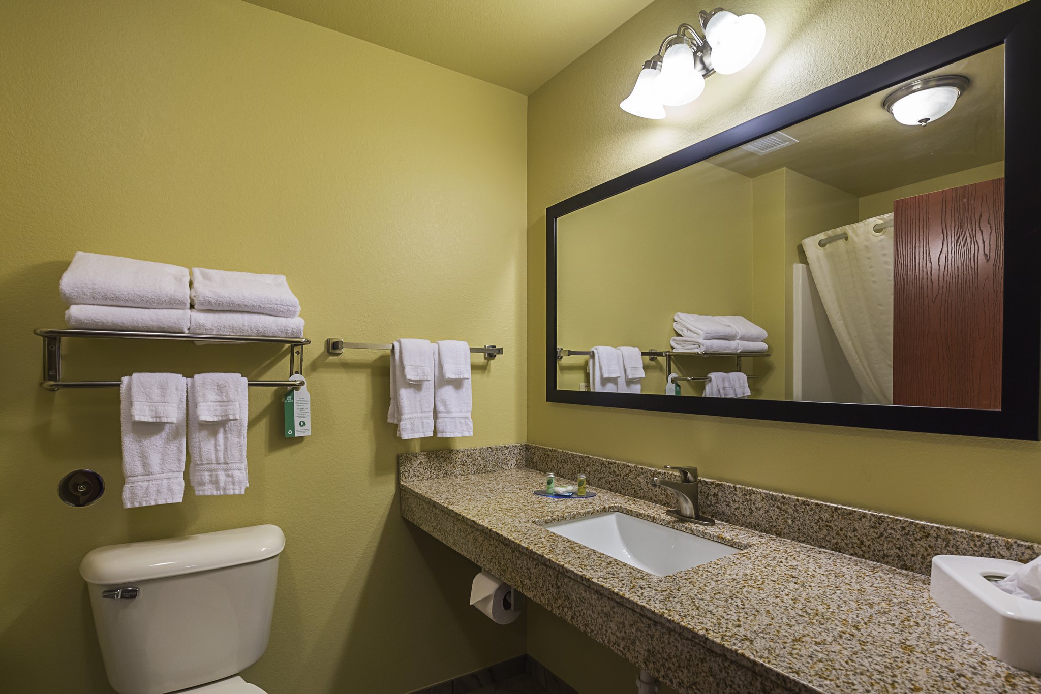 Cobblestone Inn & Suites - Guernsey