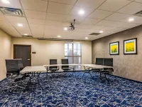 Comfort Inn & Suites Oklahoma City South I-35 Hotels in der Nähe von Crossroads Mall Einkaufszentrum