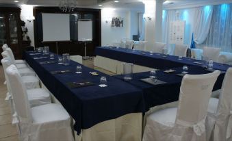 Andris Hotel