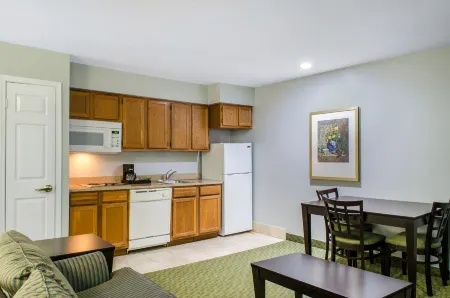 Ramada by Wyndham Shreveport Airport