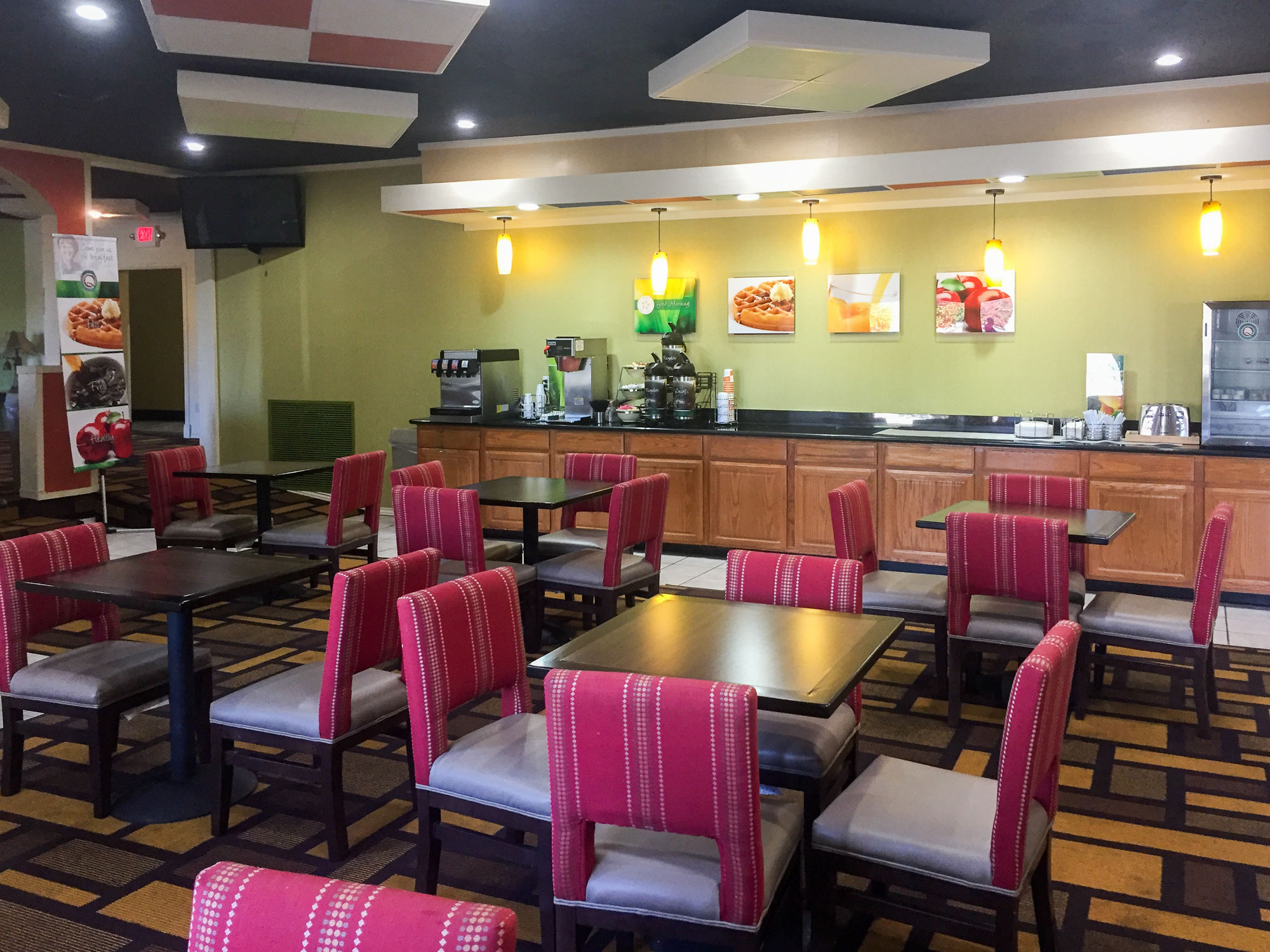 Quality Inn & Suites Lenexa Kansas City