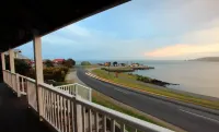 The Ark Stanley Luxury Bed and Breakfast - Sea View