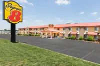 Super 8 by Wyndham Bowling Green South Các khách sạn ở Bowling Green