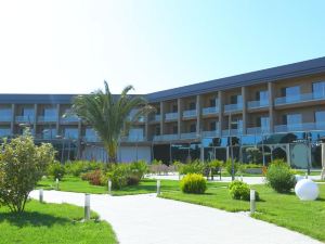 SHANI Hotel & Villas