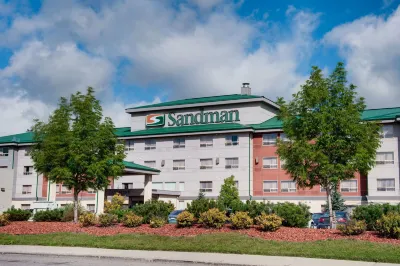 Sandman Hotel & Suites Regina Hotels in Реджина