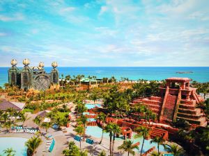 Harborside Resort & Vacation Rentals at Atlantis