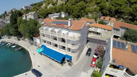 Hotel Krilo Отели в г. Borak