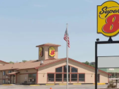 Super 8 by Wyndham Chadron NE Hoteles en Chadron