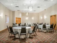 Comfort Inn the Pointe Hotels in Niagara County