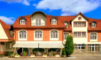 Mercure Sibiu Airport Hotel dekat Strada Nicolae Balcescu