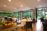 Bintang Flores Hotel