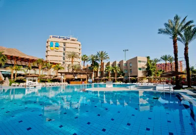 U Coral Beach Club Eilat – Ultra All Inclusive Hotels near Janet Kotliar 3D studio