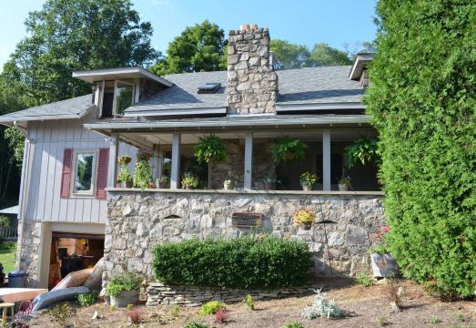 Banner Haven B&B and Cabin Rentals - Housity