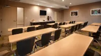 La Quinta Inn & Suites by Wyndham Tulsa Downtown/Route 66 Hotels in Sand Springs