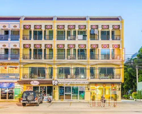 Le Hua Hotel Hotels in der Nähe von Einkaufszentrum Robinson Ocean Phuket