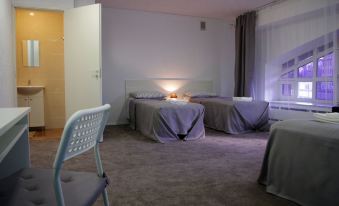 Simple Bon Voyage Hotel