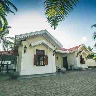 Sisikirana Villa (Luxury Villa in Galle) Hotel Exterior