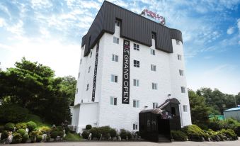 Hotel Soopil - Housity