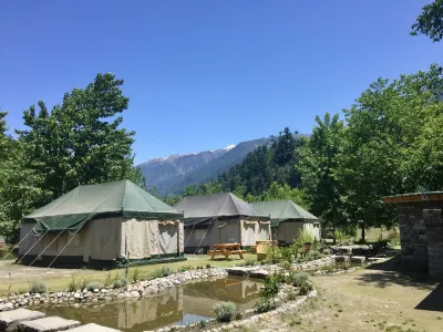 Zone Connect by the Park, Manali Các khách sạn ở Hallan-i