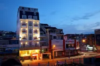 Mai Thang Hotel - Khách Sạn 3 sao Các khách sạn ở Phường 6