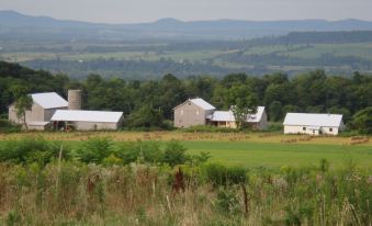 Heritage Meadows Farm Bed & Breakfast