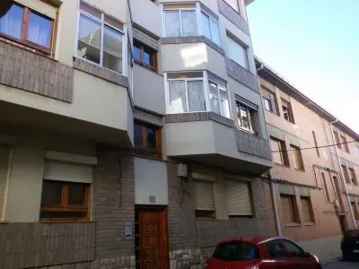 Apartment with 3 Bedrooms in Montalbán, Teruel, with Wonderful Mountai