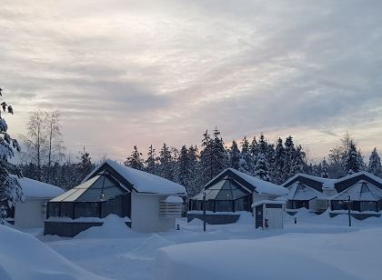 Santa's Igloos Arctic Circle