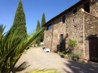 Il Burellino Wine & Resort Hotels in Montalcino