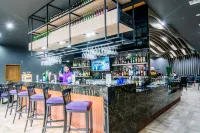 Mercure Yangon Kaba Aye - bar