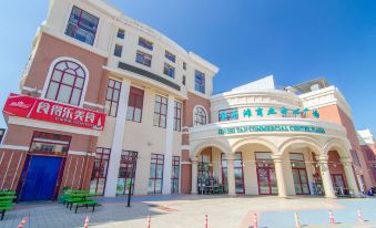 Gap Year Sea Youth Hostel (Dalian Jinshitan Discovery Kingdom Branch)