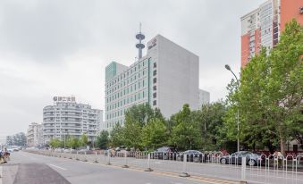 Super 8 Hotel (Beijing South Railway Station, Corner Men West Subway Station)