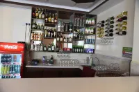 Mara Frontier Hotel - bar