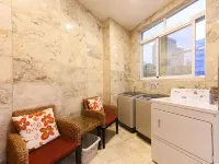 Blue Coast Hotel Hotels near Kaohsiung Linshui Temple